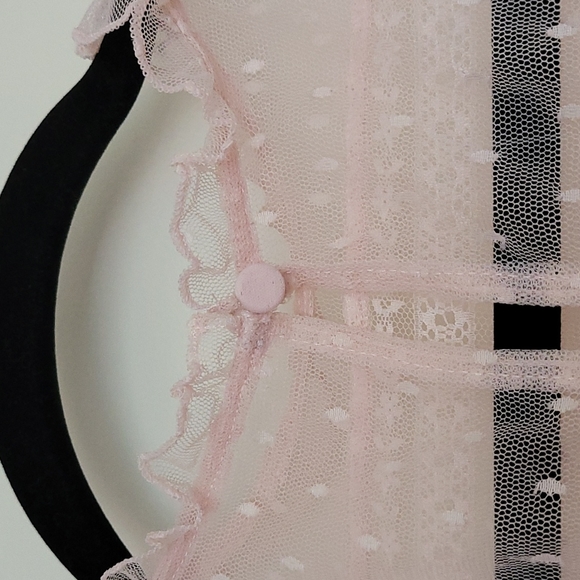 Cute Express lace top - Picture 5 of 5